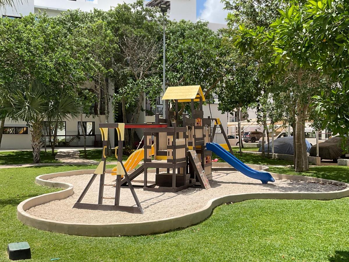 Yellowsub Apartments Cancún Extérieur photo